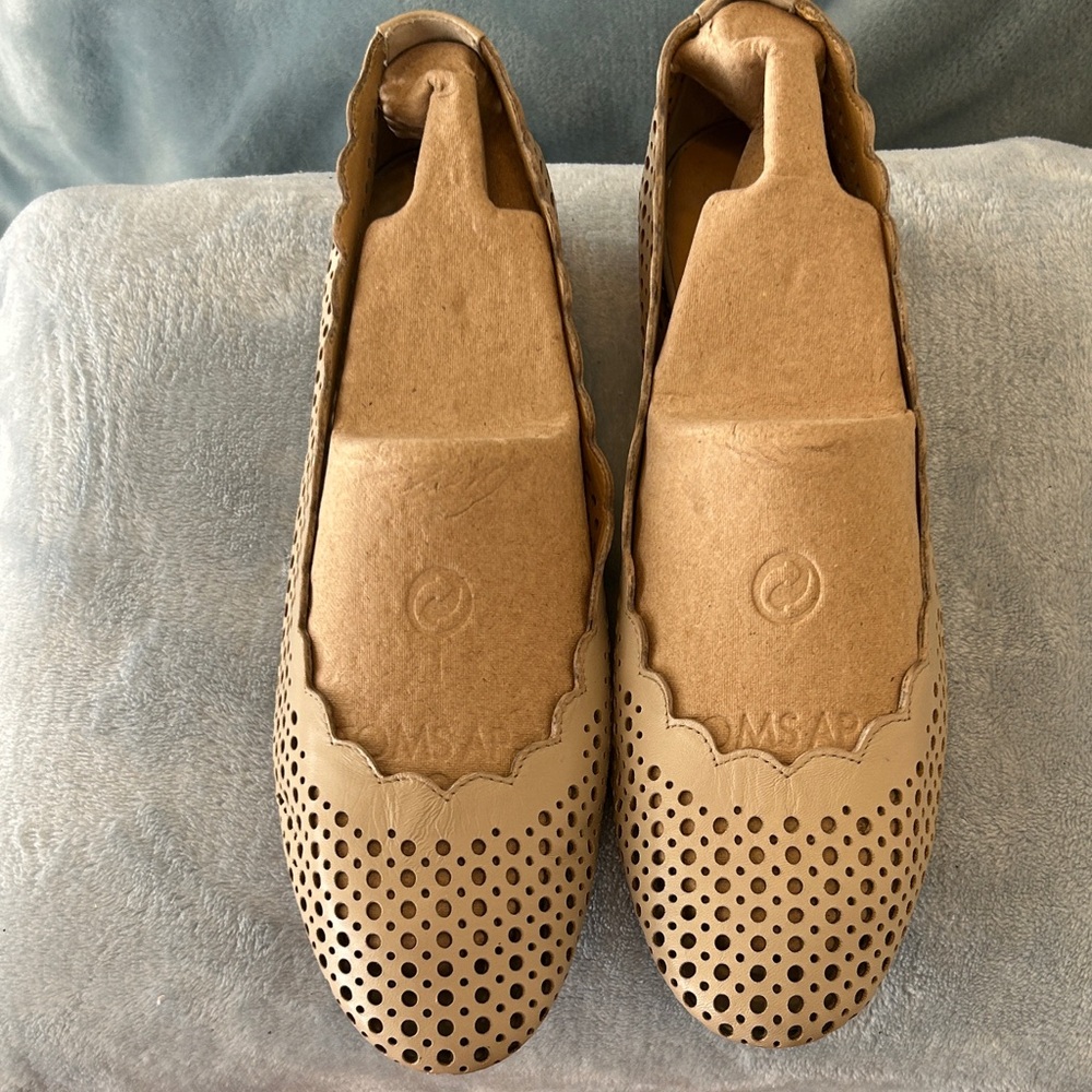 Newman Marcus Elegant Tan Perforated Women's Loafers